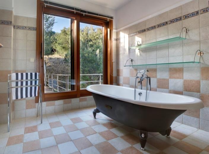 Image No.10-3 Bed Villa for sale