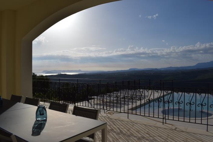 Image No.10-7 Bed Villa for sale