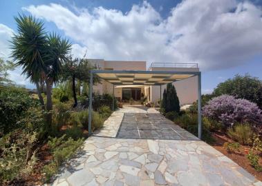 Villa de 4 chambres à vendre à Litsarda