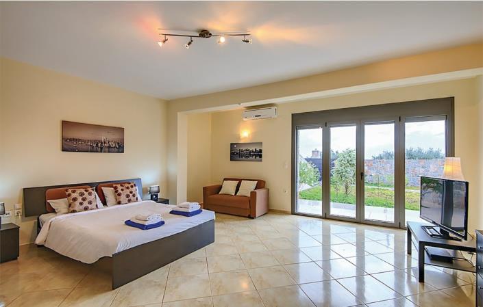 Image No.9-6 Bed Villa for sale