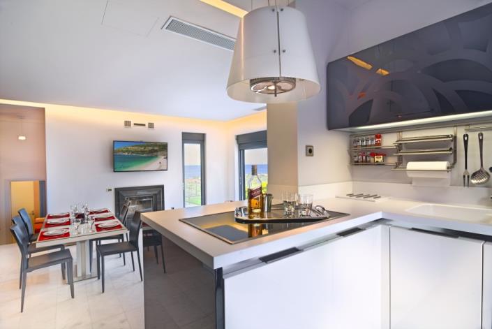 Image No.12-6 Bed Villa for sale