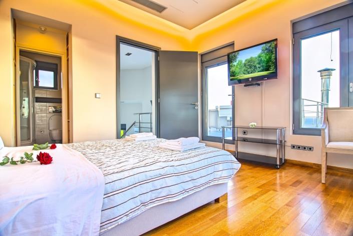 Image No.14-6 Bed Villa for sale