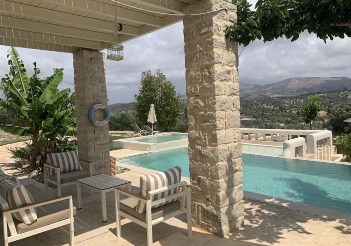 Image No.2-4 Bed Villa for sale