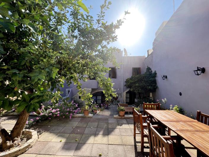 Image No.14-4 Bed House for sale