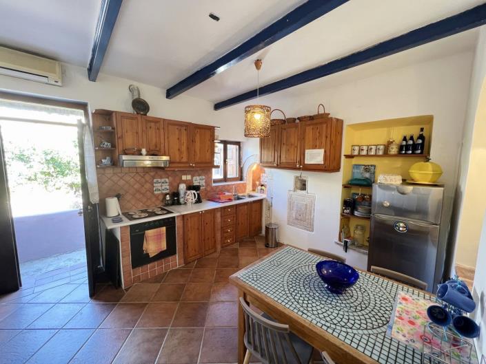 Image No.15-4 Bed House for sale