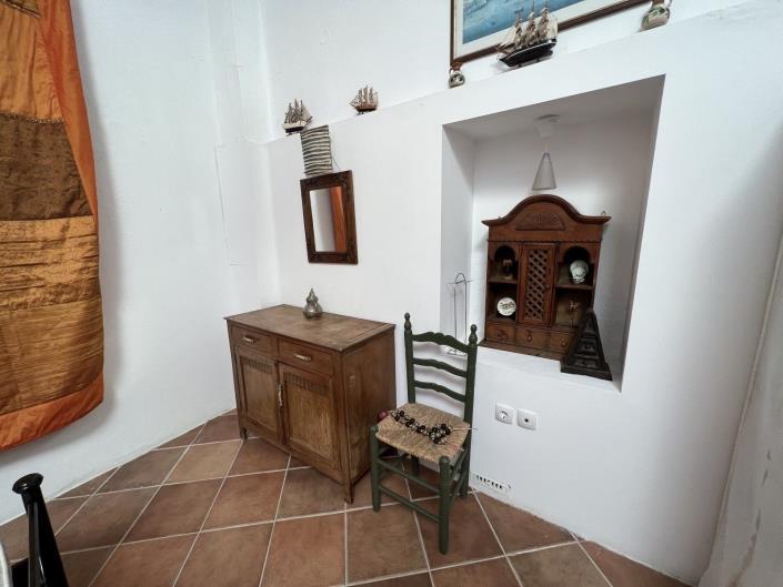 Image No.22-4 Bed House for sale