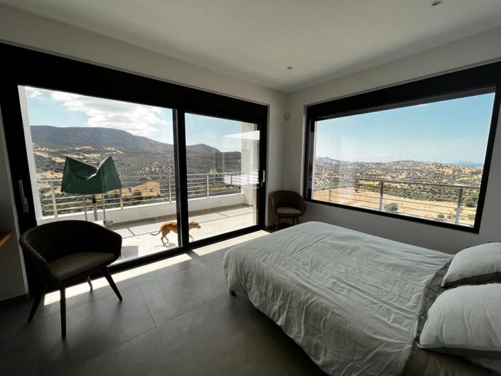 Image No.4-4 Bed Villa for sale