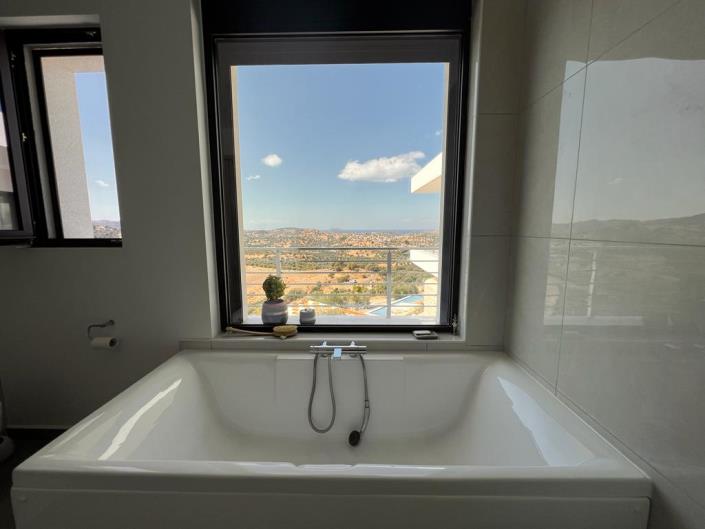 Image No.23-4 Bed Villa for sale