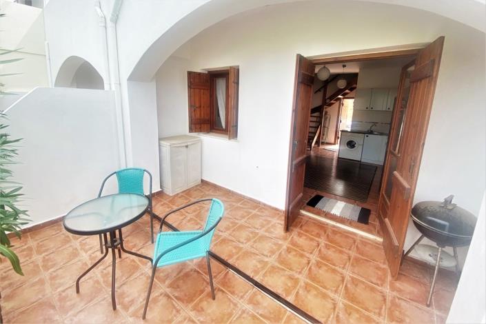Image No.12-1 Bed Townhouse for sale