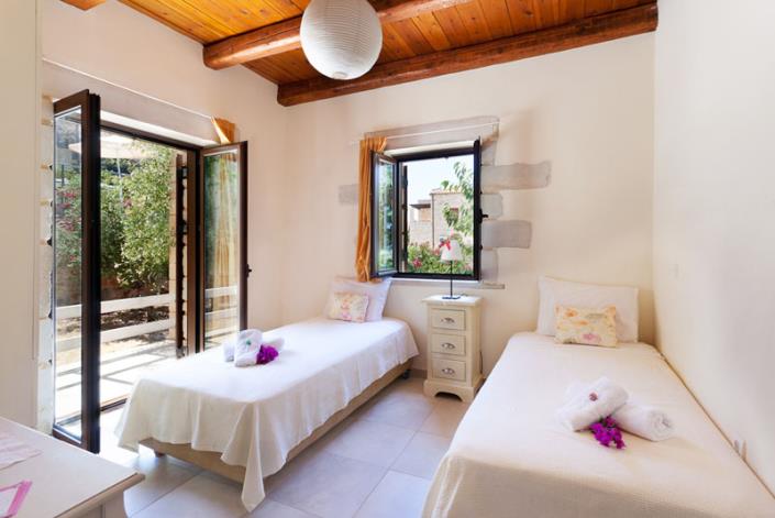 Image No.2-2 Bed Villa for sale