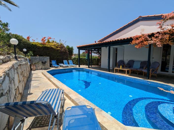 Image No.2-2 Bed Villa for sale