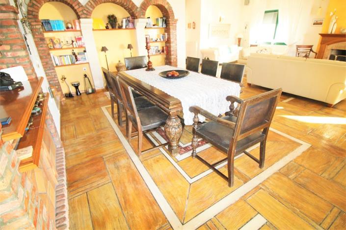 Image No.30-4 Bed Villa for sale