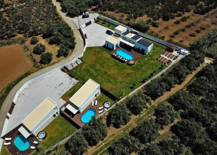 Image No.1-7 Bed Villa for sale