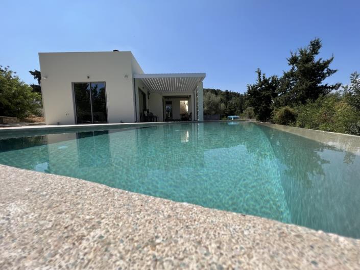Image No.1-3 Bed Villa for sale