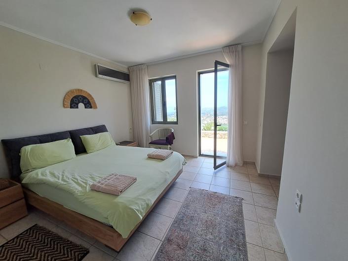 Image No.27-3 Bed Villa for sale