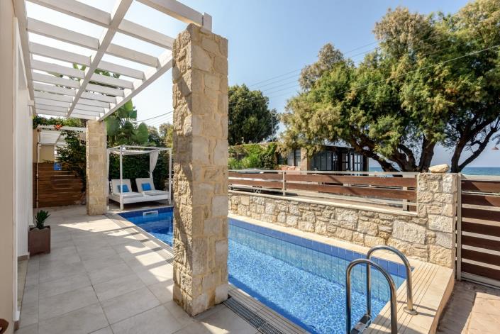 Image No.1-3 Bed Villa for sale