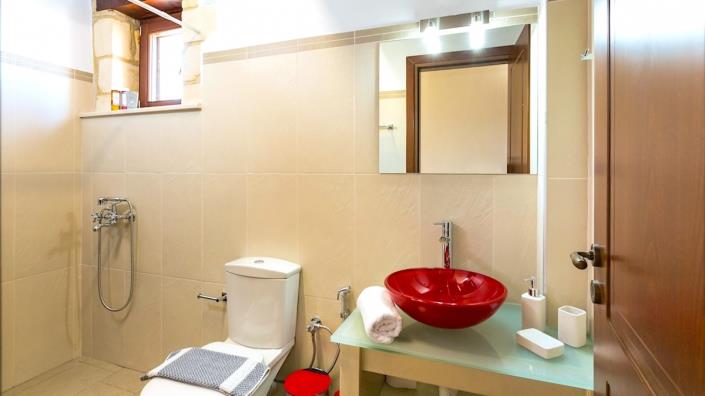 Image No.16-3 Bed House for sale