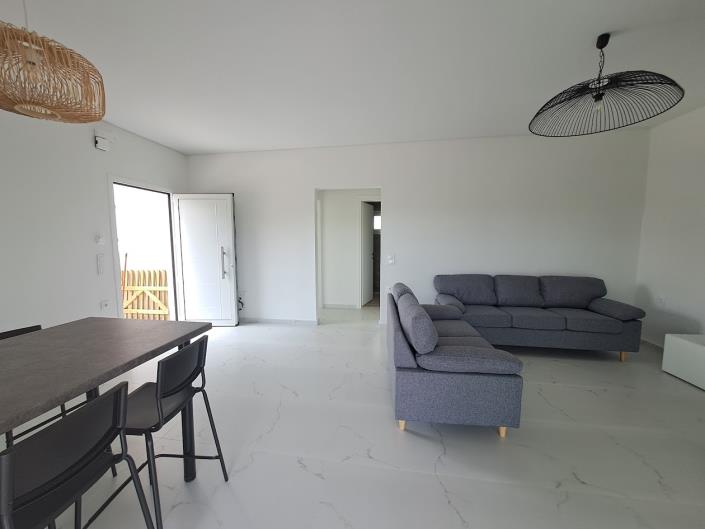 Image No.10-Villa de 2 chambres à vendre à Armeni