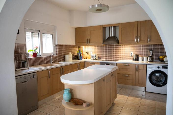 Image No.3-Villa de 3 chambres à vendre à Kaina