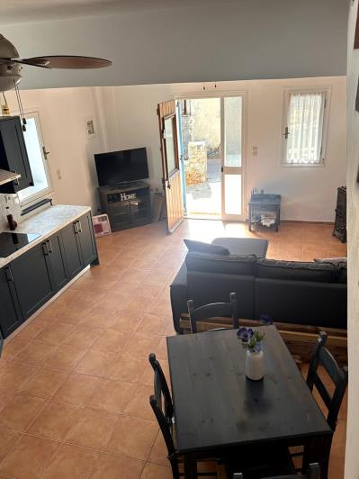 Image No.8-2 Bed House for sale