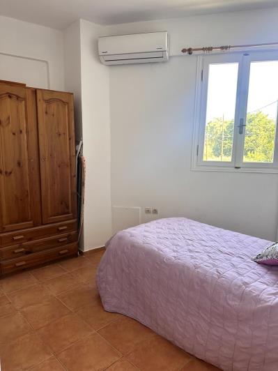 Image No.11-2 Bed House for sale