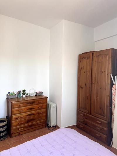 Image No.12-2 Bed House for sale