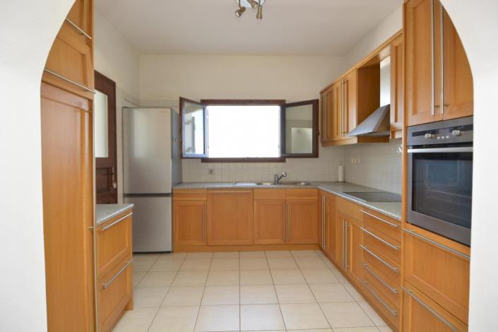 Image No.10-3 Bed House for sale