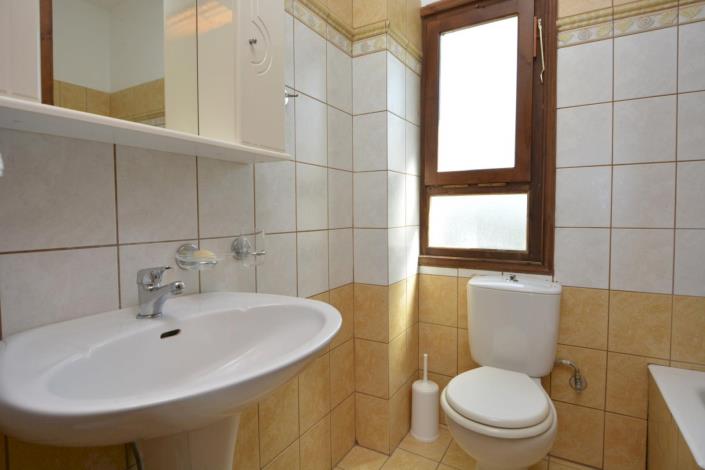 Image No.26-3 Bed House for sale