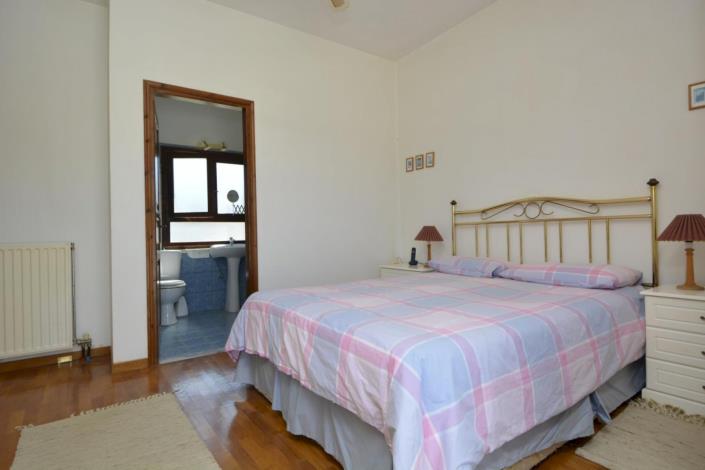 Image No.31-3 Bed House for sale