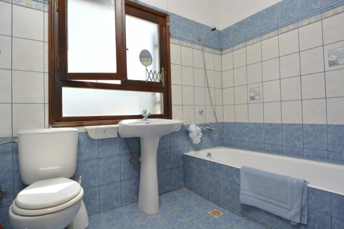 Image No.32-3 Bed House for sale