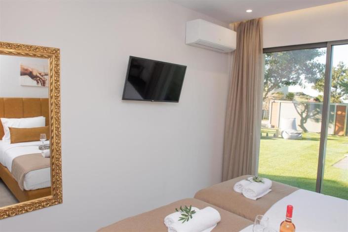 Image No.7-2 Bed Villa for sale