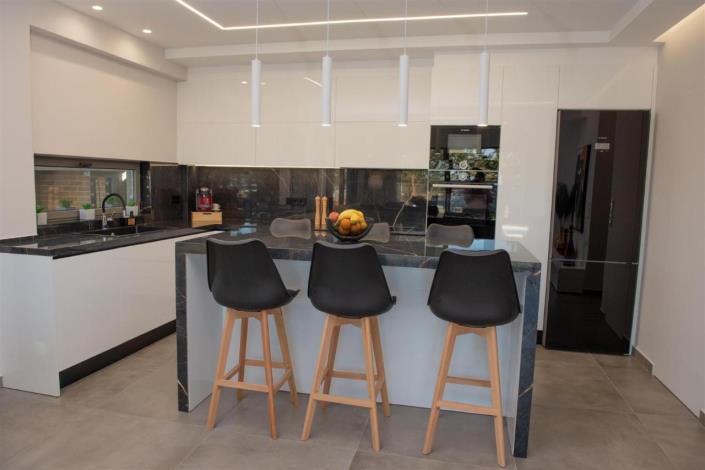 Image No.29-2 Bed Villa for sale