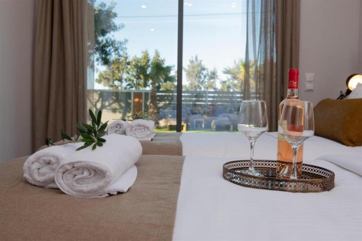 Image No.32-2 Bed Villa for sale