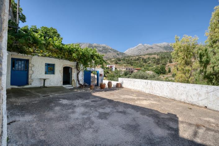 Image No.3-1 Bed House for sale