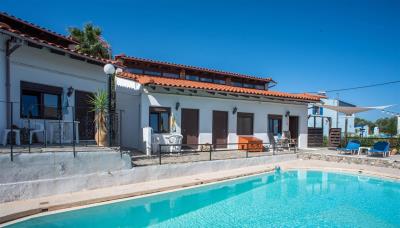 Appartement de 5 chambres à vendre à Tavronitis