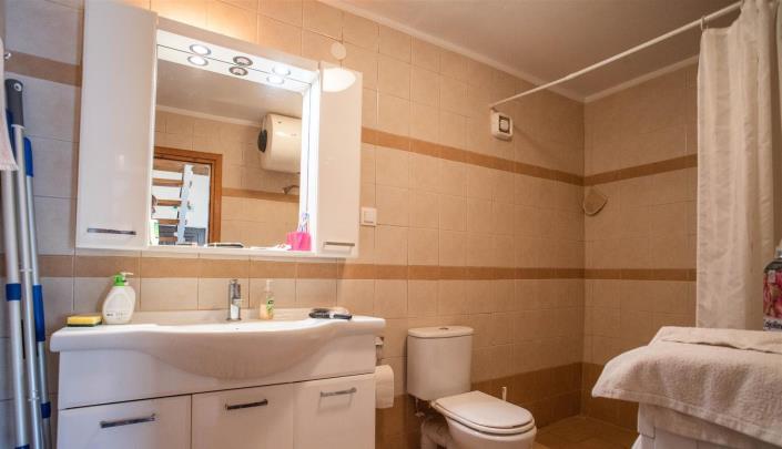 Image No.28-Appartement de 5 chambres à vendre à Tavronitis