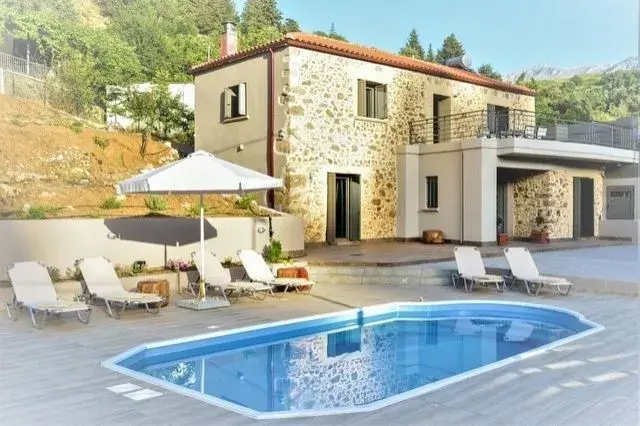 Image No.1-3 Bed Villa for sale