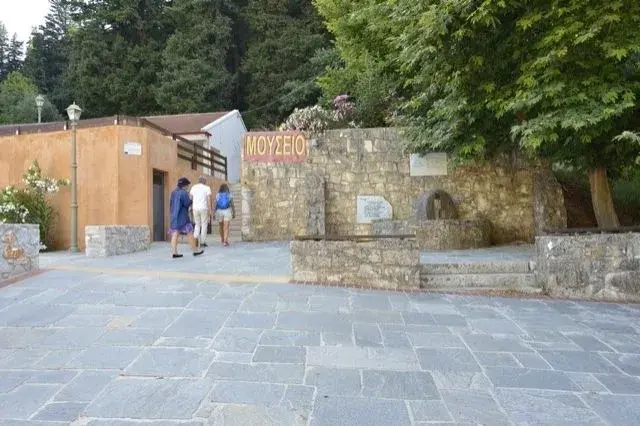 Image No.23-Villa de 3 chambres à vendre à Theriso