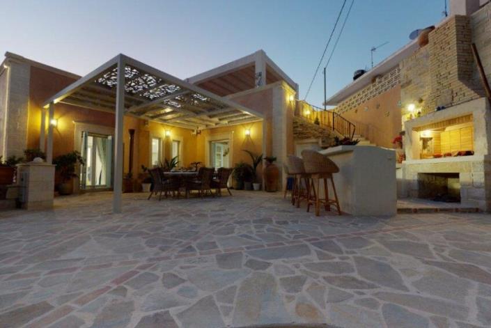 Image No.3-Maison / Villa de 3 chambres à vendre à Kamilari