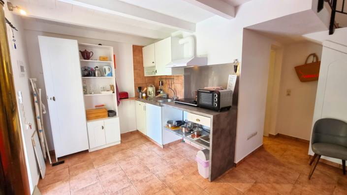 Image No.4-2 Bed House for sale