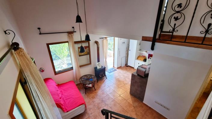 Image No.5-2 Bed House for sale