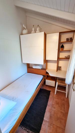 Image No.9-2 Bed House for sale