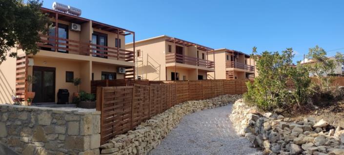 Image No.13-2 Bed House for sale