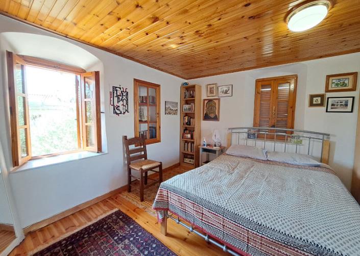 Image No.12-3 Bed House for sale