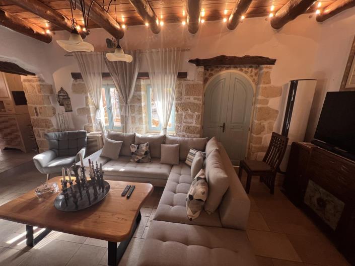 Image No.9-3 Bed House for sale