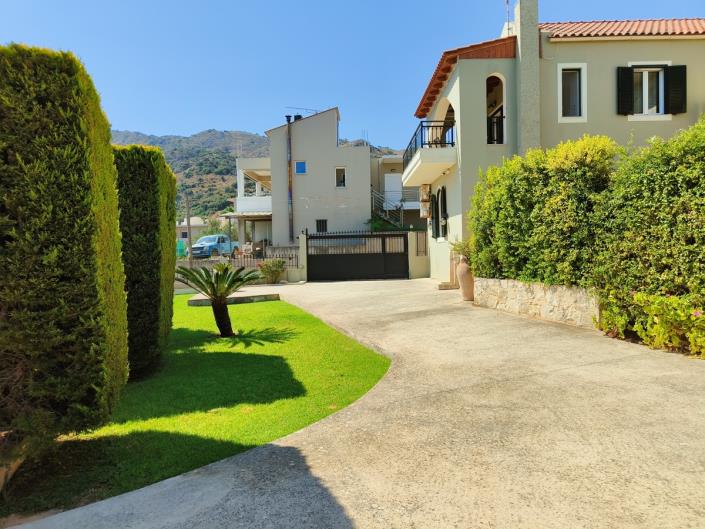 Image No.9-2 Bed Villa for sale