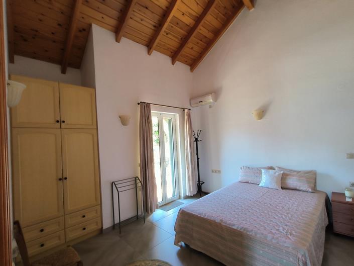 Image No.20-2 Bed Villa for sale