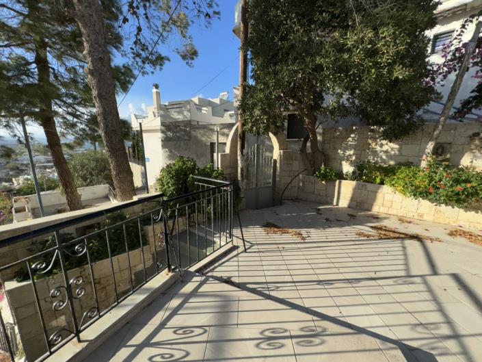 Image No.21-2 Bed Apartment for sale