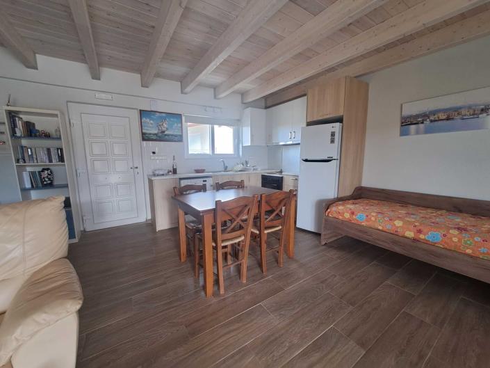 Image No.10-Maison de 2 chambres à vendre à Armeni