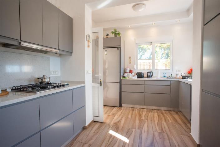 Image No.8-2 Bed Villa for sale